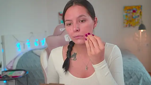 EwelynScott online show from October 20, 10:05 am