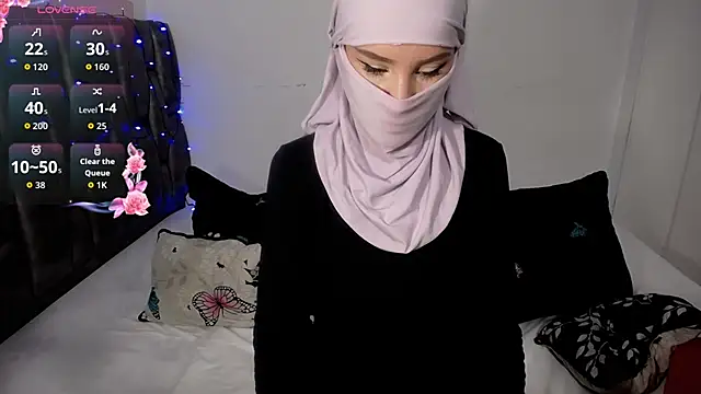   Nahia online show from October 27, 1:48 pm