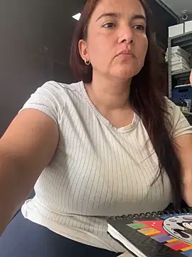 sweetdulcexxx online show from May 15, 4:25 pm