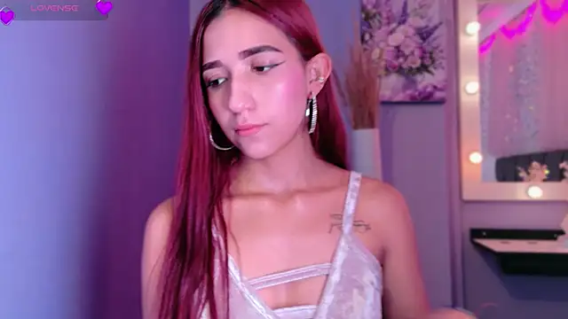 Snapshot of NataliaPrada_s chatting on December 4, 3:43 pm NataliaPrada s online show from December 4, 3:43 pm