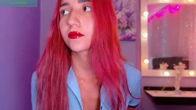 Snapshot of NataliaPrada_s chatting on April 6, 9:27 pm NataliaPrada s online show from April 6, 9:27 pm