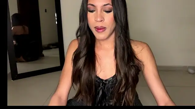 Snapshot of clara_evanss_s chatting on February 13, 12:06 am clara evanss s online show from February 13, 12:06 am