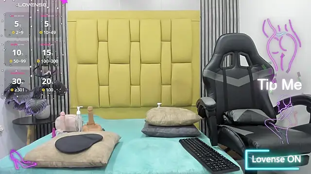 Snapshot of bryonycutee chatting on September 30, 12:54 pm bryonycutee online show from September 30, 12:54 pm