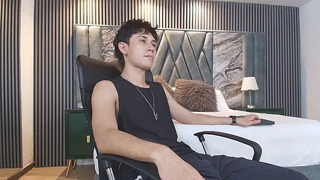 Michael blue online show from March 11, 8:37 pm