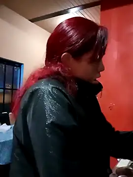 carolinhe  online show from October 21, 1:23 pm