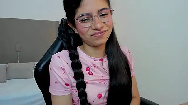 carlina 15 online show from November 11, 12:27 pm