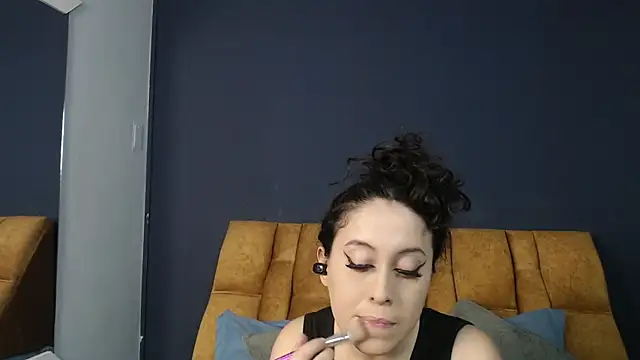 KendraaSimons online show from May 19, 7:53 pm