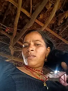 Snapshot of Suhani_sharma1 chatting on September 29, 5:01 am Suhani sharma1 online show from September 29, 5:01 am