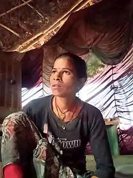 Snapshot of Suhani_sharma1 chatting on October 15, 2:01 am Suhani sharma1 online show from October 15, 2:01 am