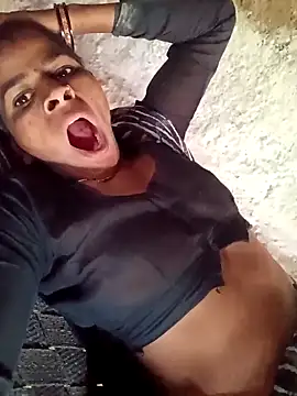 Snapshot of Suhani_sharma1 chatting on November 1, 8:16 am Suhani sharma1 online show from November 1, 8:16 am