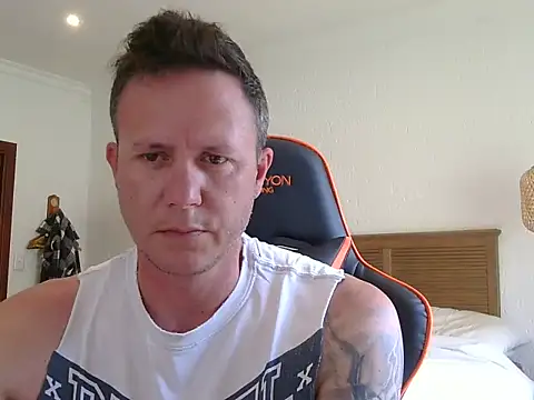 Snapshot of TroyDieselXXX chatting on January 7, 12:18 pm TroyDieselXXX online show from January 7, 12:18 pm