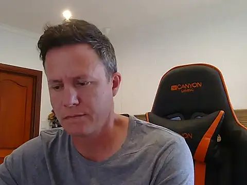 Snapshot of TroyDieselXXX chatting on January 16, 6:50 am TroyDieselXXX online show from January 16, 6:50 am