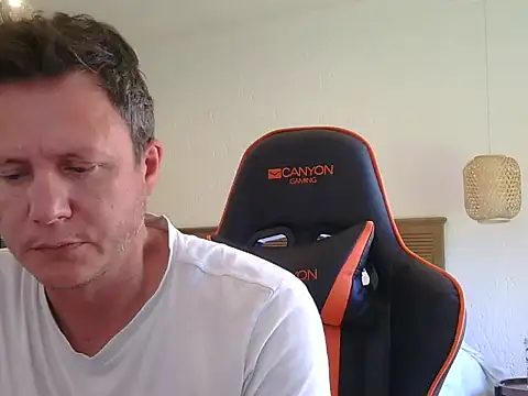 Snapshot of TroyDieselXXX chatting on February 3, 6:40 am TroyDieselXXX online show from February 3, 6:40 am