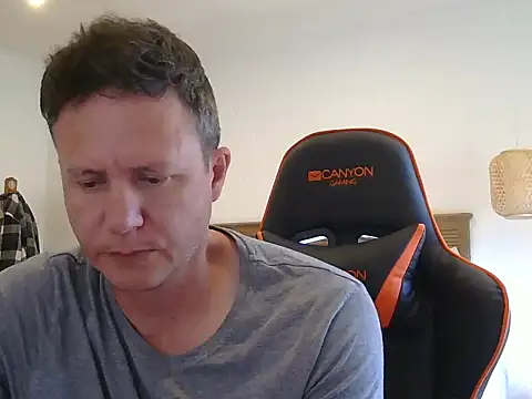 Snapshot of TroyDieselXXX chatting on February 19, 5:36 am TroyDieselXXX online show from February 19, 5:36 am