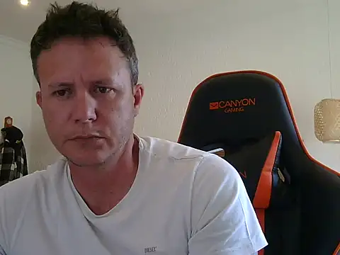 Snapshot of TroyDieselXXX chatting on February 20, 12:49 pm TroyDieselXXX online show from February 20, 12:49 pm