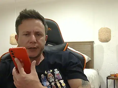 Snapshot of TroyDieselXXX chatting on March 10, 6:57 pm TroyDieselXXX online show from March 10, 6:57 pm