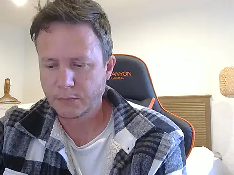 Snapshot of TroyDieselXXX chatting on March 12, 5:35 am TroyDieselXXX online show from March 12, 5:35 am