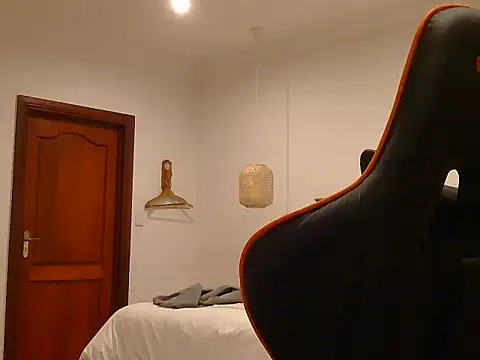 Snapshot of TroyDieselXXX chatting on March 18, 6:22 pm TroyDieselXXX online show from March 18, 6:22 pm