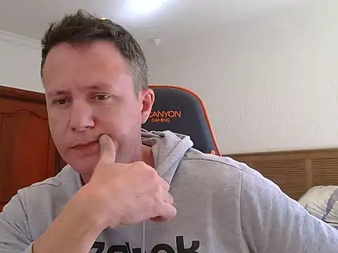 TroyDieselXXX online show from May 10, 8:41 am