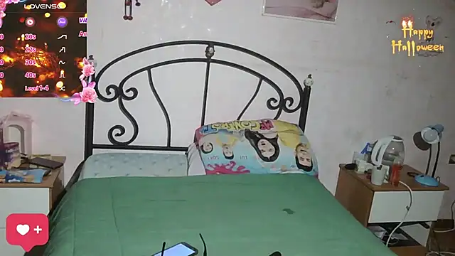 Snapshot of Seksimma chatting on October 27, 9:19 pm Seksimma online show from October 27, 9:19 pm