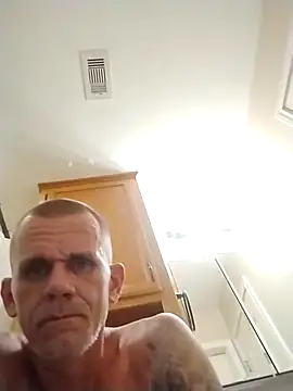 Snapshot of helldonk chatting on September 23, 1:30 am helldonk online show from September 23, 1:30 am