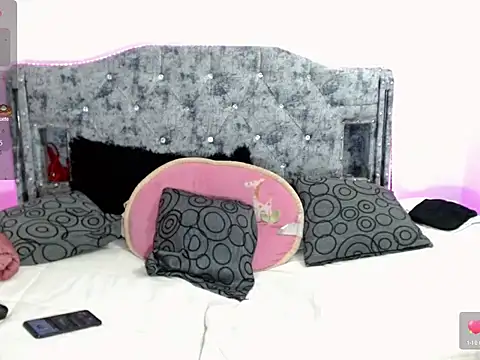 x isabella x online show from September 26, 4:49 am