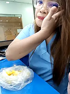 Sweetheart Claire online show from July 2, 3:23 am