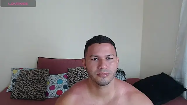 Snapshot of Tim_mz01 chatting on April 14, 1:50 pm Tim mz01 online show from April 14, 1:50 pm