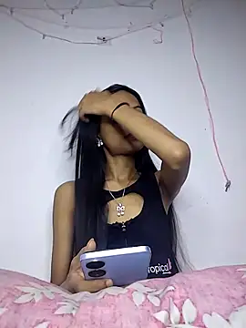 Your-Kitkat online show from February 8, 12:19 pm