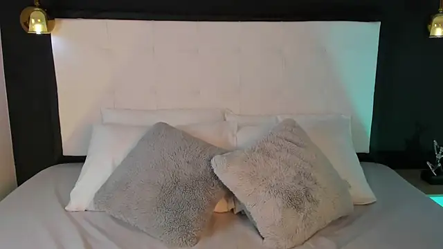 Snapshot of jessica_montez05 chatting on September 23, 5:16 pm jessica montez05 online show from September 23, 5:16 pm