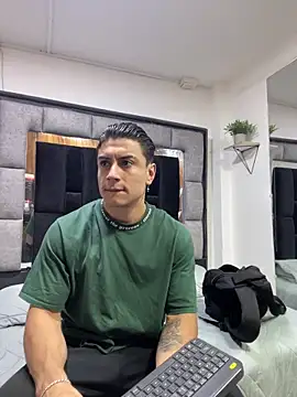 MR MUSCLE online show from February 7, 8:34 pm