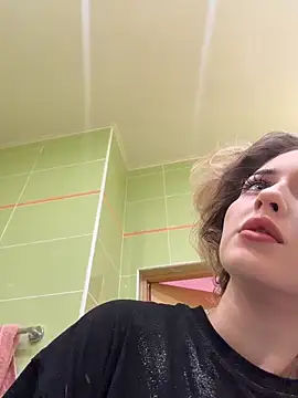 KellyKeler online show from March 11, 10:54 am