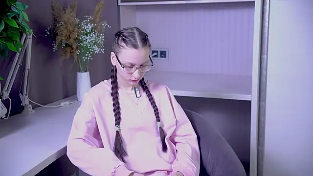 AnnisGelI online show from November 29, 10:07 am