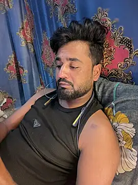 Munny6677 online show from March 28, 9:25 pm