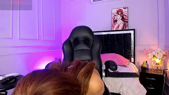 Snapshot of SwettRenata_ chatting on March 6, 12:45 pm SwettRenata online show from March 6, 12:45 pm