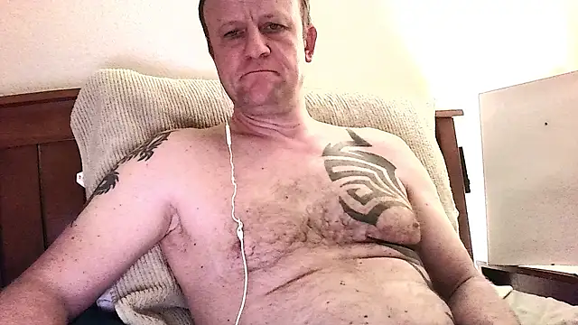 Yournaughty online show from February 16, 5:58 am