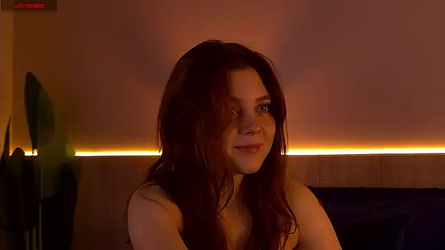 Nora  Ray online show from September 26, 11:31 pm