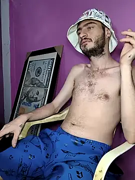 bigcockwhite777 online show from May 3, 9:32 pm