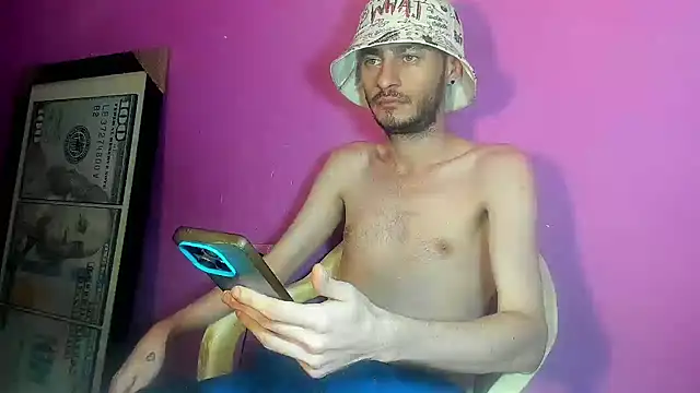 bigcockwhite777 online show from June 25, 12:21 am