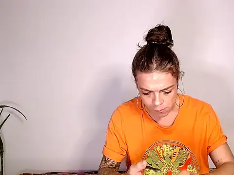 Snapshot of saara_johnson496 chatting on September 27, 4:28 am saara johnson496 online show from September 27, 4:28 am