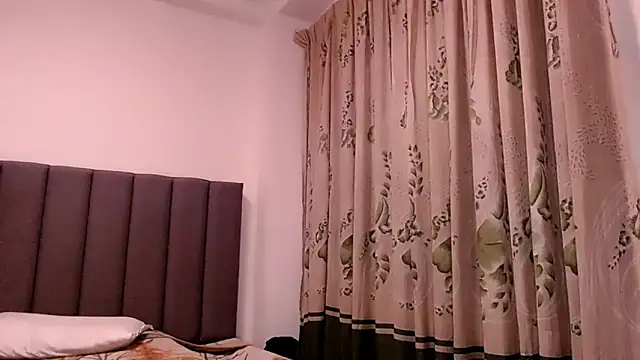 Snapshot of saara_johnson496 chatting on June 20, 12:03 am saara johnson496 online show from June 20, 12:03 am