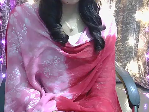 Snapshot of lovely_soniya chatting on December 18, 5:46 am lovely soniya online show from December 18, 5:46 am