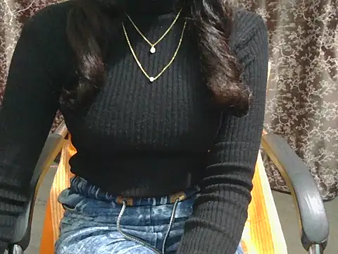 Snapshot of lovely_soniya chatting on February 1, 4:55 am lovely soniya online show from February 1, 4:55 am