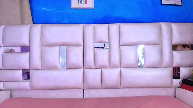 emmacurvy online show from September 16, 3:07 am