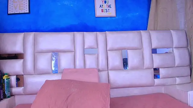 emmacurvy online show from September 17, 3:08 am