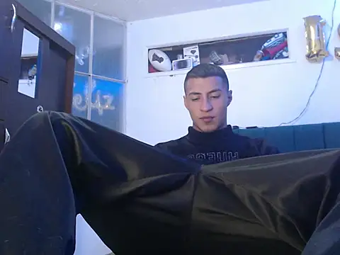 man porn13 online show from October 28, 4:38 am