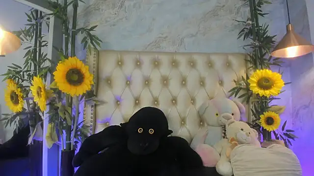 LittleeJaz online show from May 20, 5:46 am