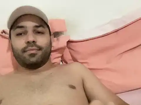 Snapshot of LoiraSapeca26 chatting on October 26, 3:29 pm LoiraSapeca26 online show from October 26, 3:29 pm