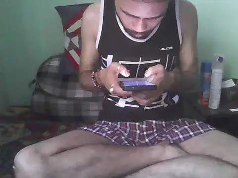 Cuckcouple1992 online show from May 26, 7:59 am