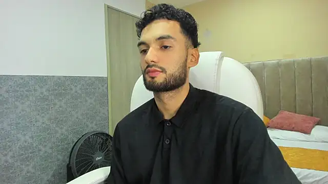 Snapshot of Ryan_Jackson_ chatting on September 27, 5:01 am Ryan Jackson  online show from September 27, 5:01 am